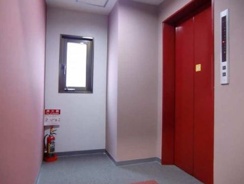 基準階、EVホール