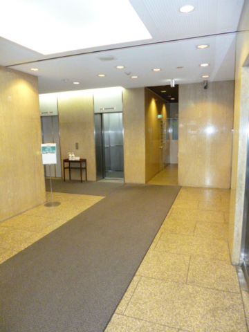 エントランス内②