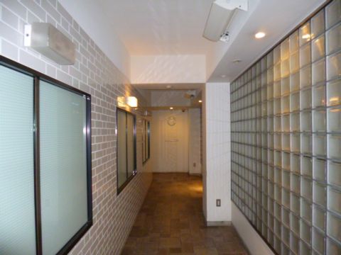 エントランス内