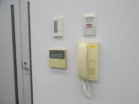 インターホン