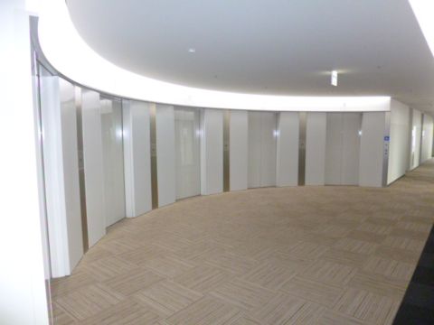 基準階、EVホール