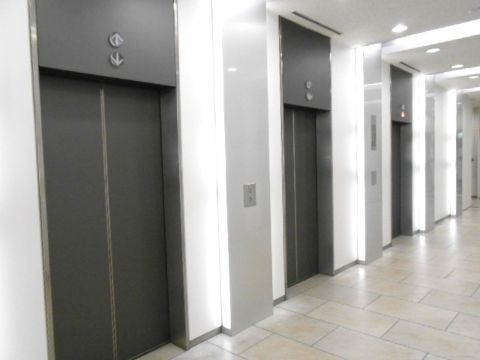 EVホール