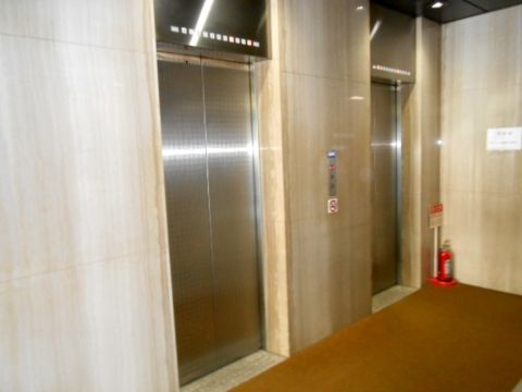 EVホール