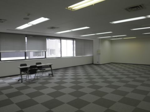 室内、6階