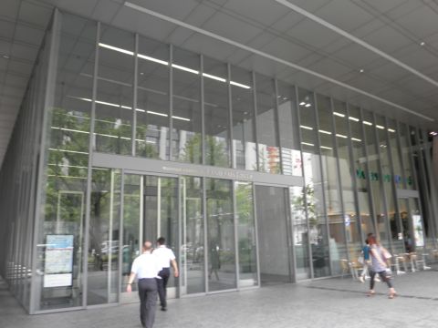 1F玄関