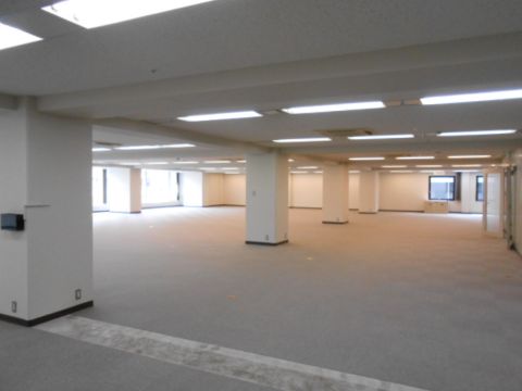 貸室