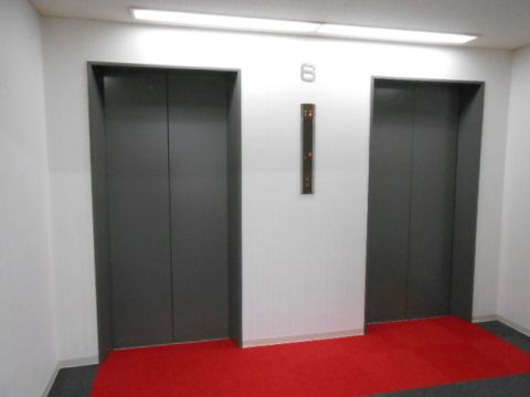 各階、EV