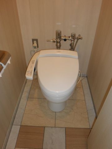 各階、トイレ③