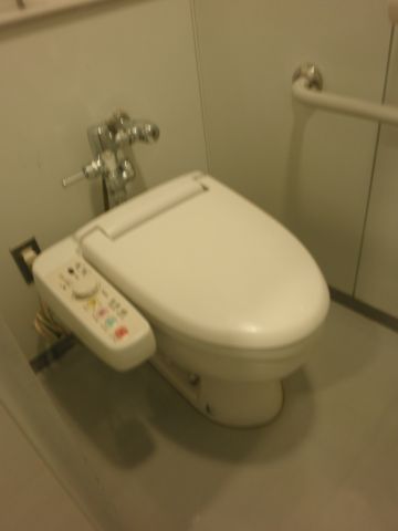 各階、トイレ③