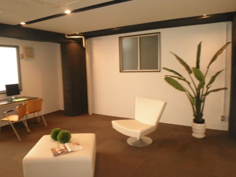 室内、モデルルーム