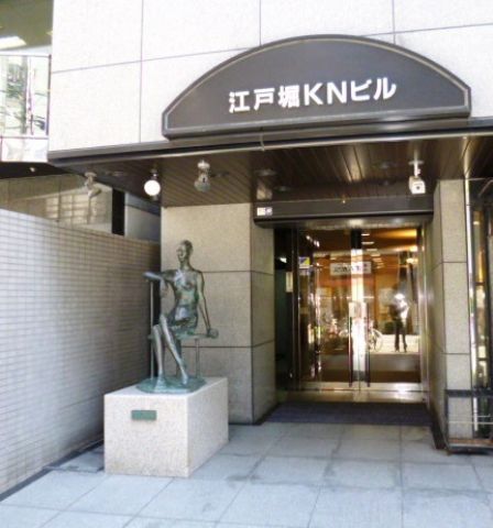 1F玄関