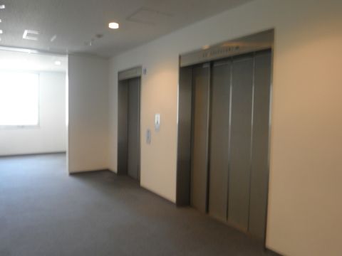EVホール