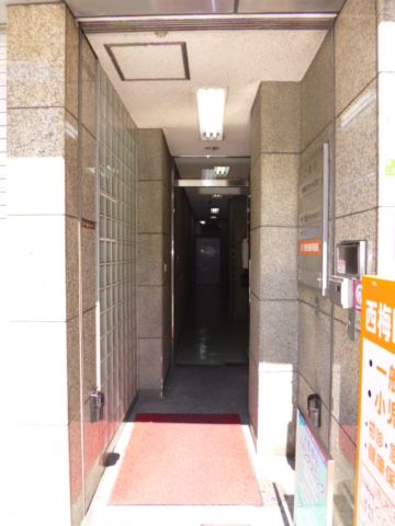 1F玄関