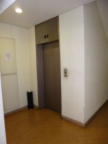 EVホール