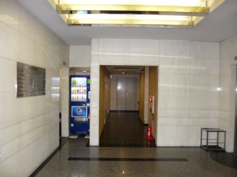 エントランス内