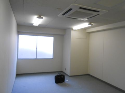 貸室