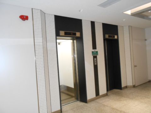 EVホール