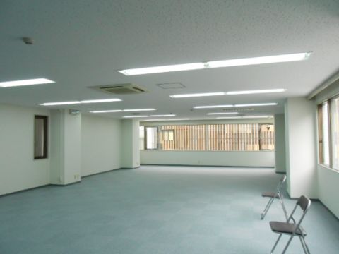 貸室