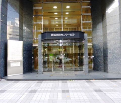 1F玄関