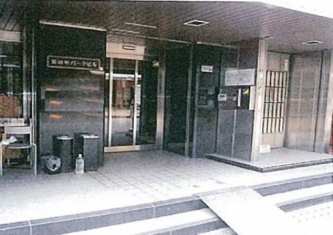1階、玄関①