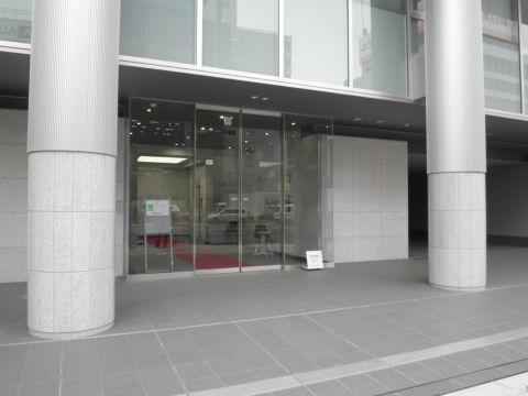 1F玄関