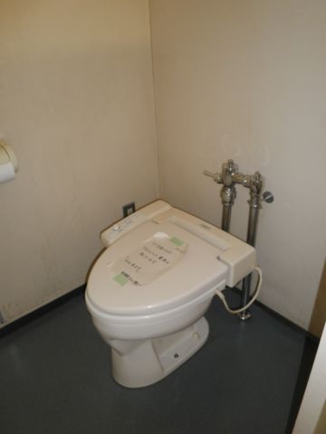 各階、トイレ③