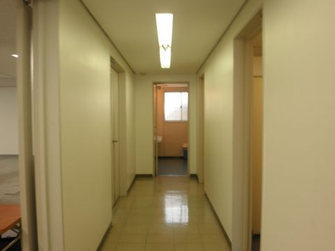 各階、廊下