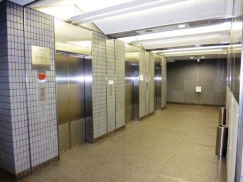 EVホール
