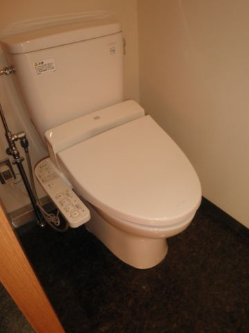 各階、トイレ③