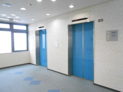 各階、EV