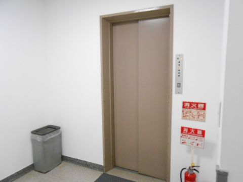 EVホール