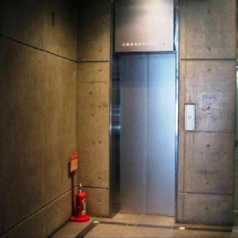 EVホール