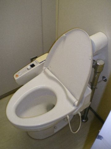 各階、シャワートイレ