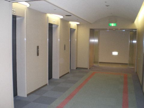基準階、EVホール