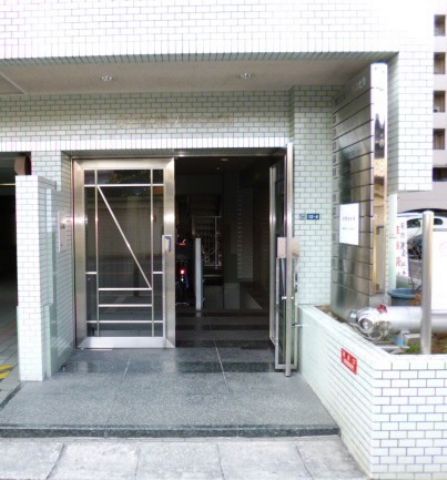 1F玄関
