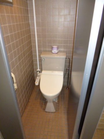 各階、シャワートイレ