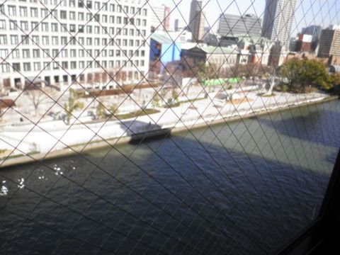 北側、大川の眺望