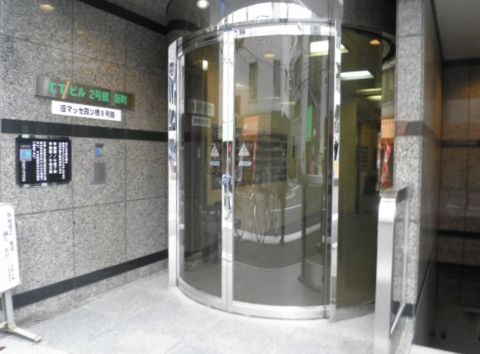 1F玄関
