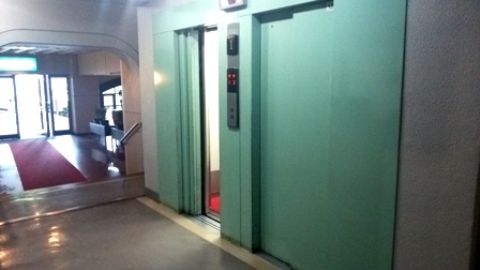 EVホール