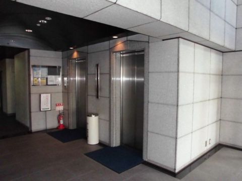 EVホール