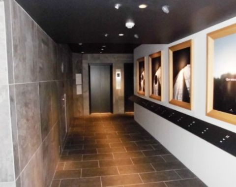 エントランス②