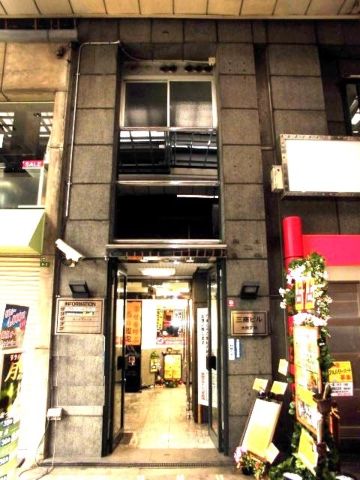 1F玄関