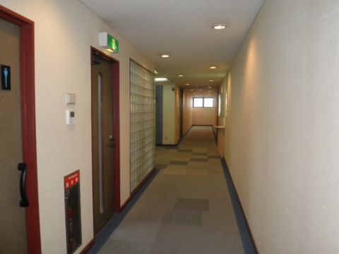 各階、廊下