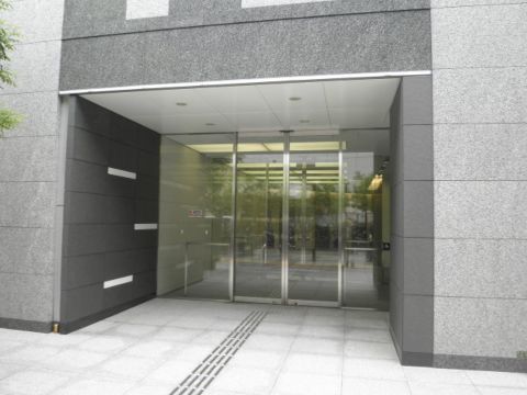1F玄関