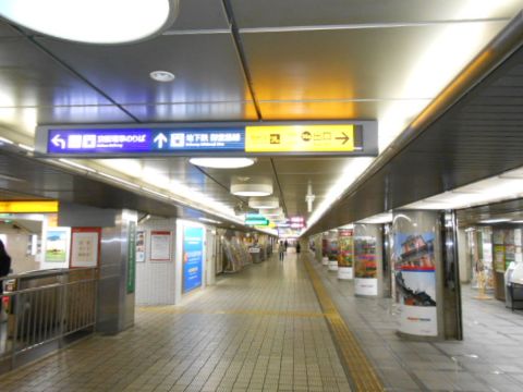 地下(淀屋橋駅)