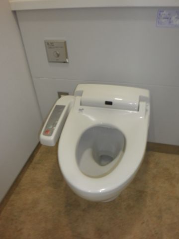 各階、トイレ③