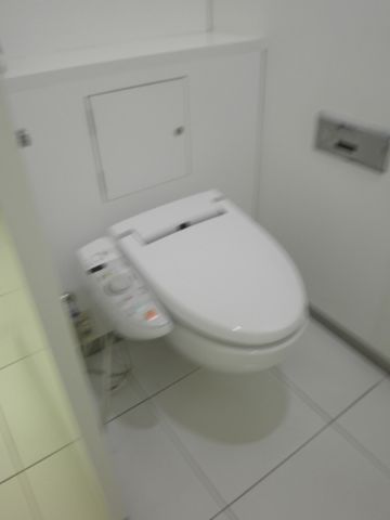 各階、トイレ③