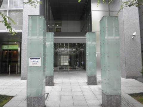 1F玄関