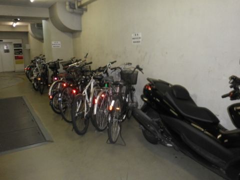 駐輪場