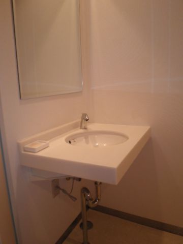 各階、トイレ③